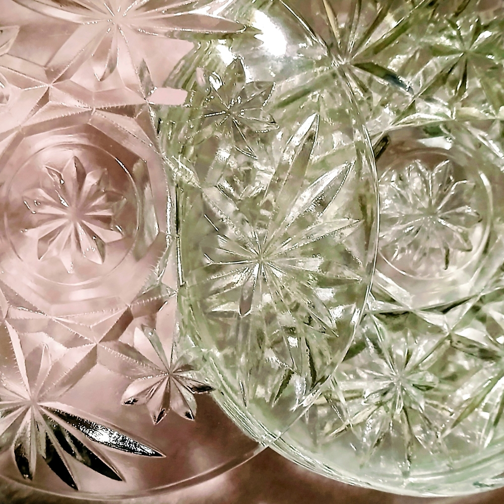 Elegant Crystal Glass Saucers - Picture 2 of 2